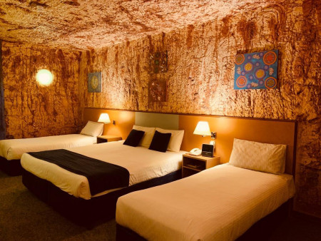 Desert Cave Hotel_smallimage
